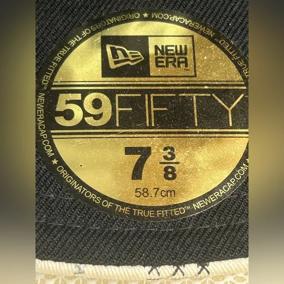 New Era Black Cap with Silver MLB Logo Patch Yankees - Picture 5 of 10